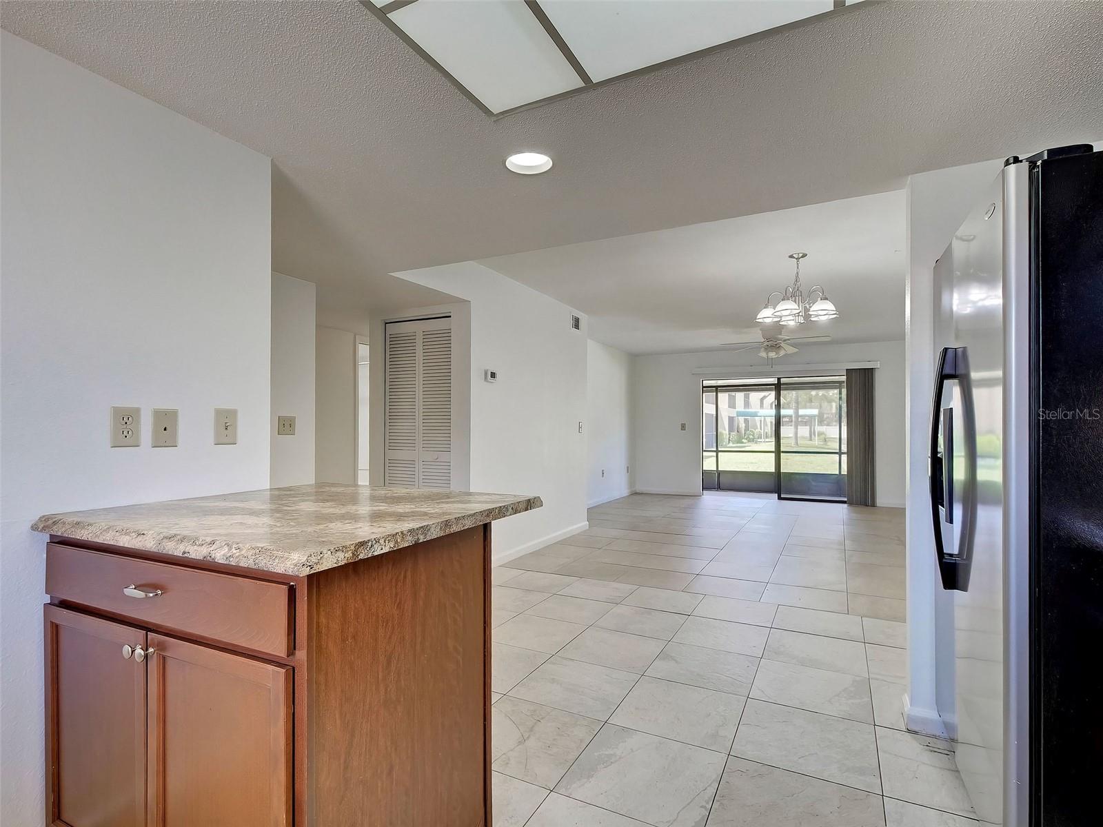 499 ALBEE FARM RD #V11, VENICE, FL, 34285