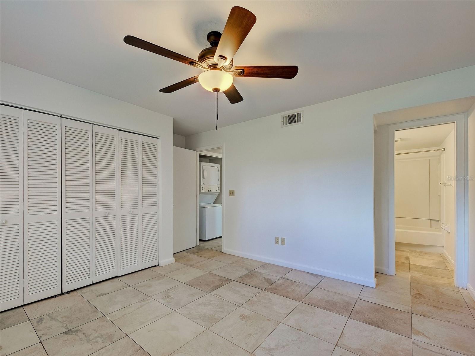 499 ALBEE FARM RD #V11, VENICE, FL, 34285