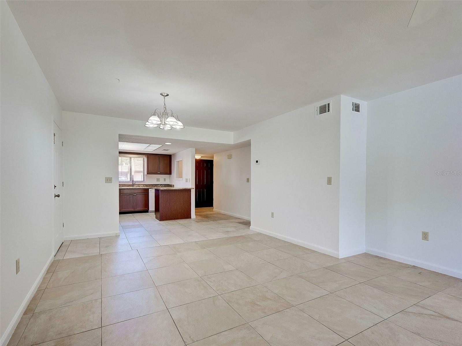 499 ALBEE FARM RD #V11, VENICE, FL, 34285