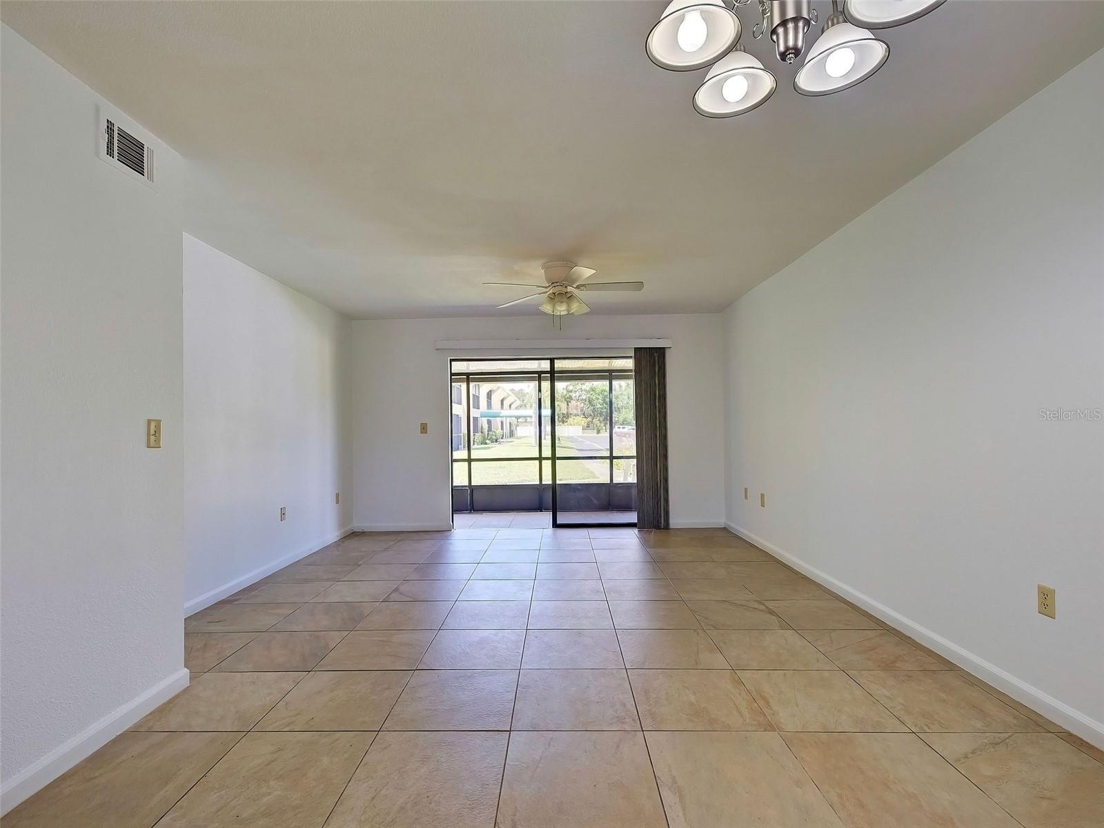 499 ALBEE FARM RD #V11, VENICE, FL, 34285