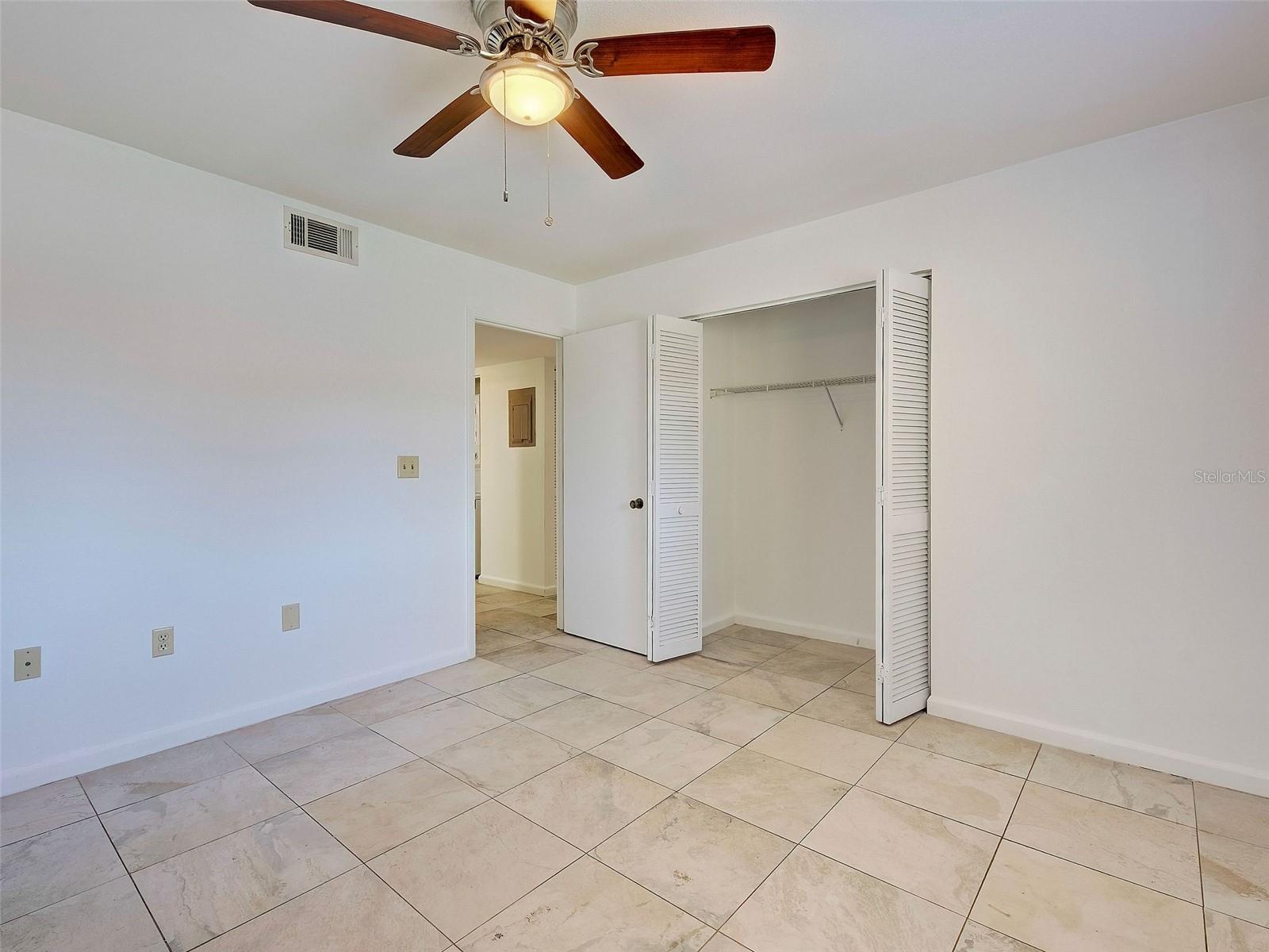499 ALBEE FARM RD #V11, VENICE, FL, 34285