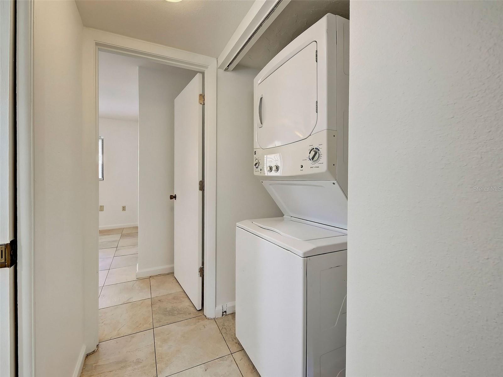 499 ALBEE FARM RD #V11, VENICE, FL, 34285