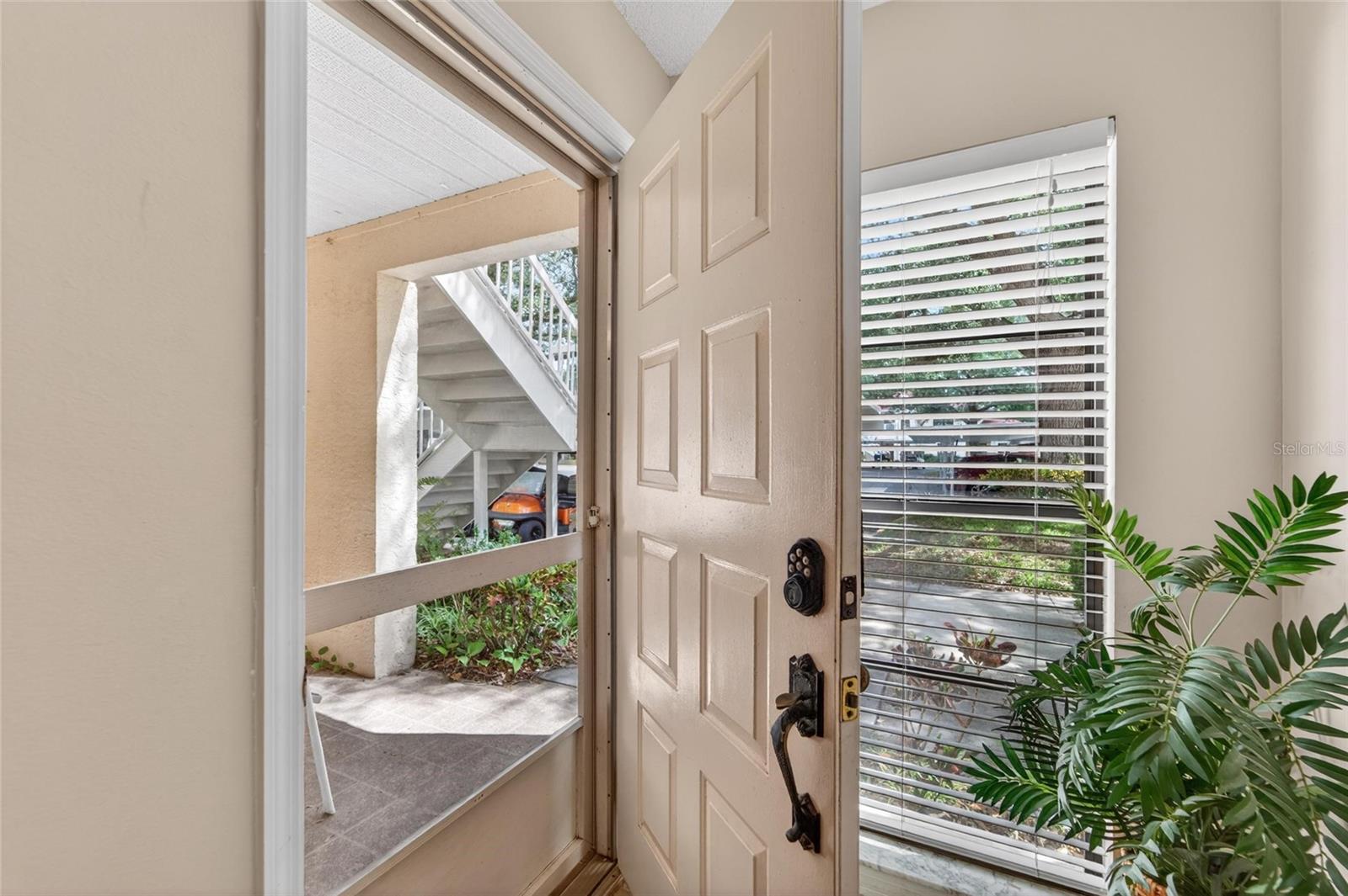319 KNOTTWOOD CT #2, SUN CITY CENTER, FL, 33573