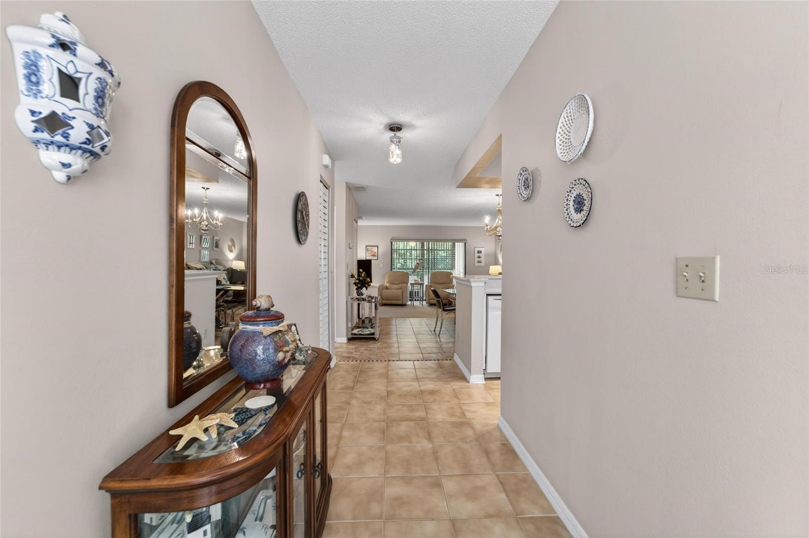 319 KNOTTWOOD CT #2, SUN CITY CENTER, FL, 33573