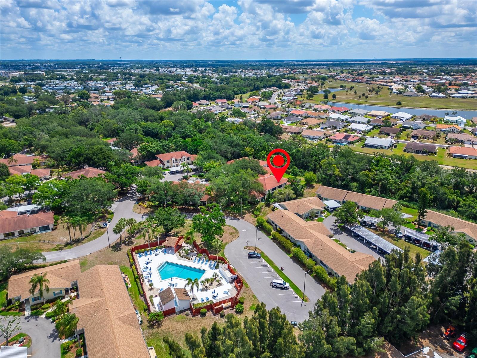 319 KNOTTWOOD CT #2, SUN CITY CENTER, FL, 33573