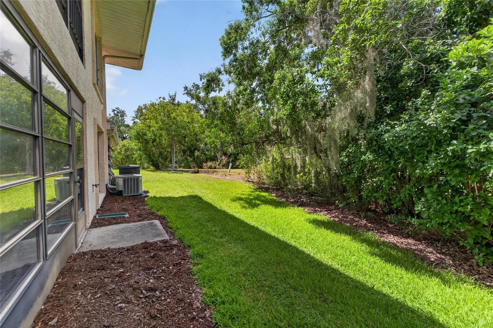 319 KNOTTWOOD CT #2, SUN CITY CENTER, FL, 33573