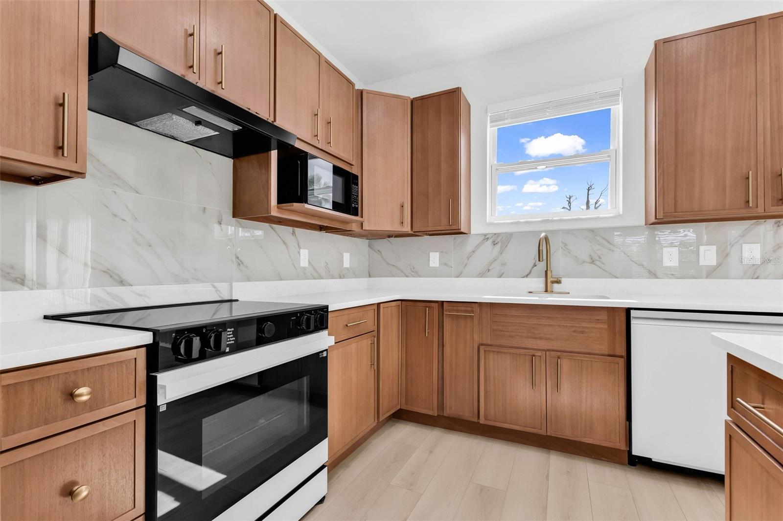 5 MATE DR, PLACIDA, FL, 33946