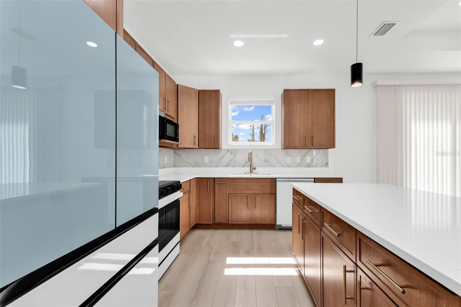5 MATE DR, PLACIDA, FL, 33946