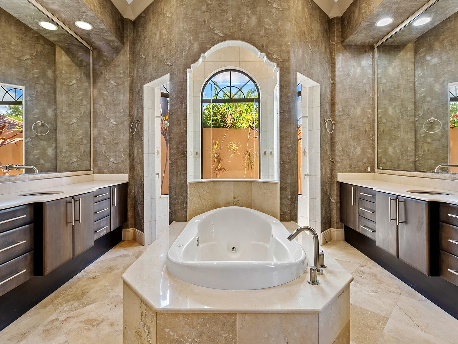 12625 DEACONS PL, LAKEWOOD RANCH, FL, 34202