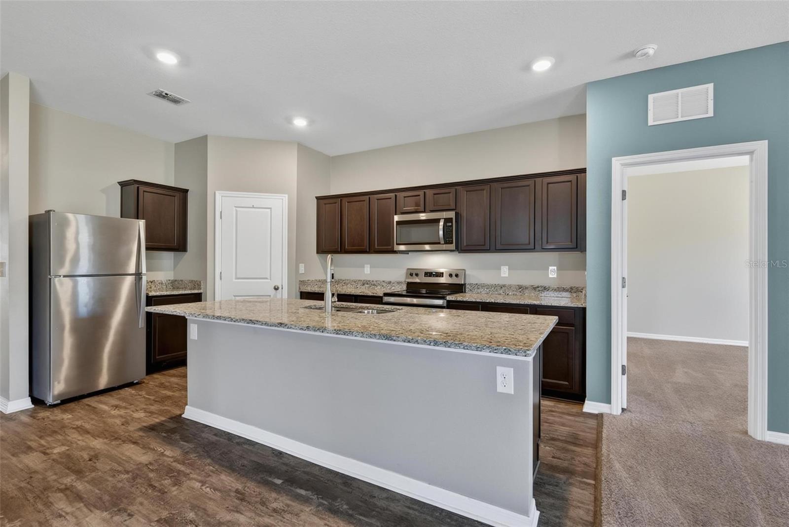 2854 NEVERLAND DR, NEW SMYRNA BEACH, FL, 32168