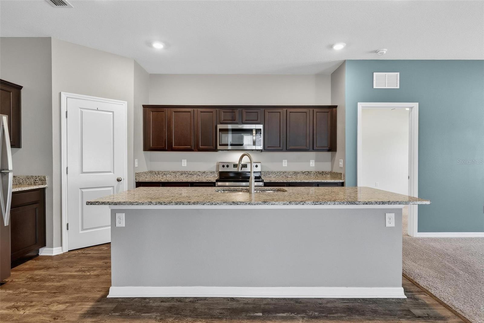 2854 NEVERLAND DR, NEW SMYRNA BEACH, FL, 32168