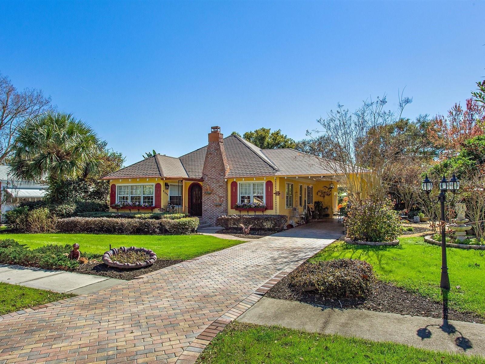 2390 SHERIDAN RD, MOUNT DORA, FL, 32757