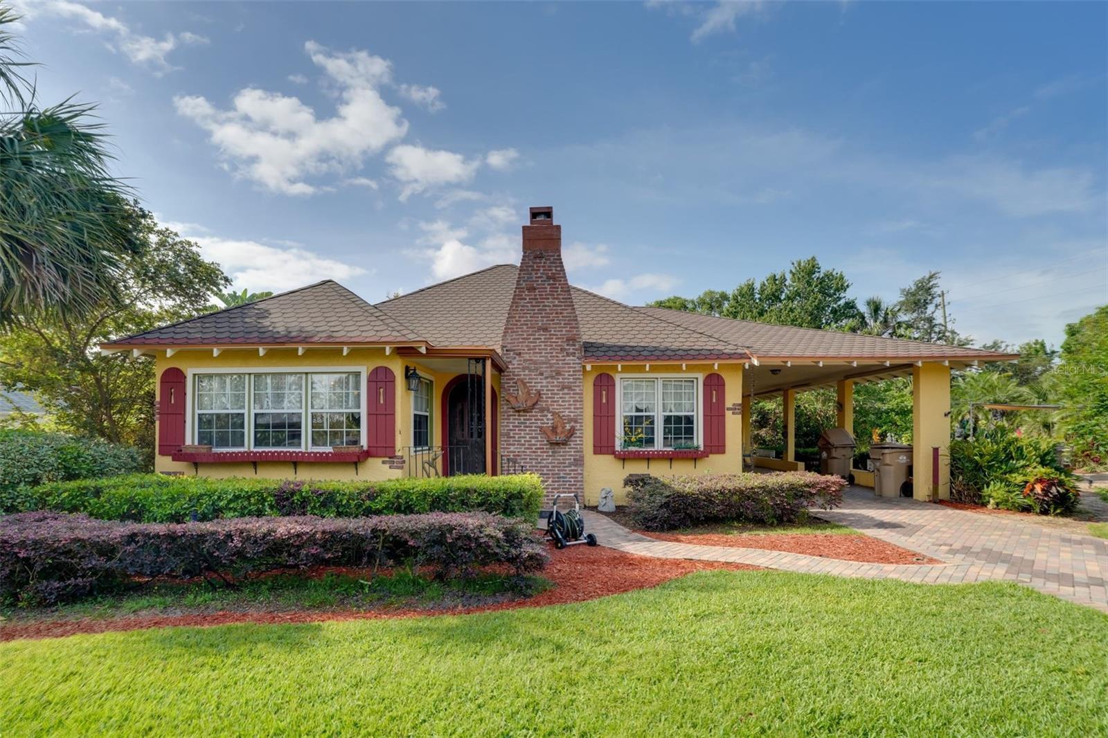 2390 SHERIDAN RD, MOUNT DORA, FL, 32757