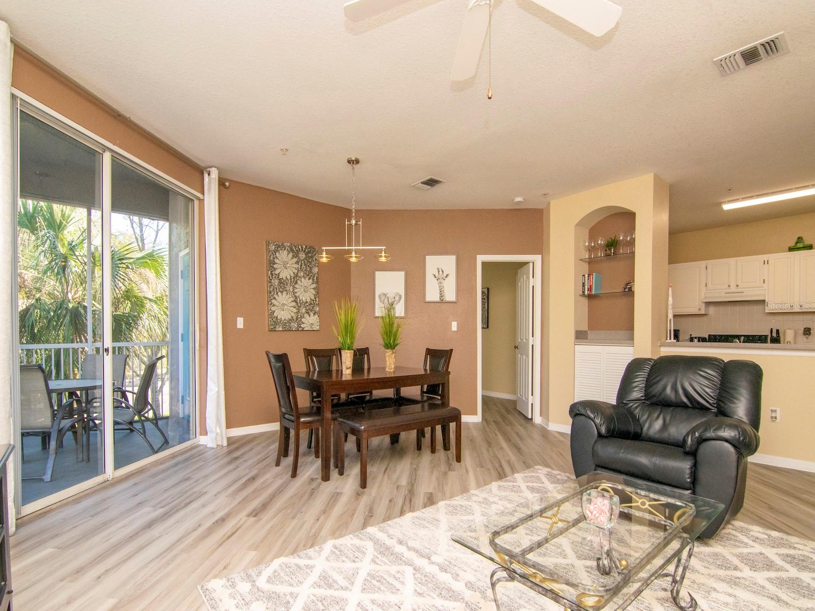 5815 LEGACY CRESCENT PL #202, RIVERVIEW, FL, 33578
