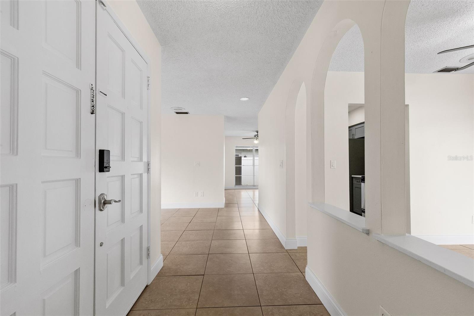 7516 ARMAND CIR, TAMPA, FL, 33634