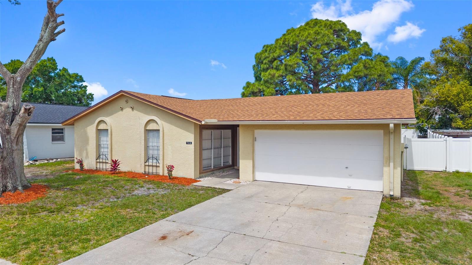 7516 ARMAND CIR, TAMPA, FL, 33634