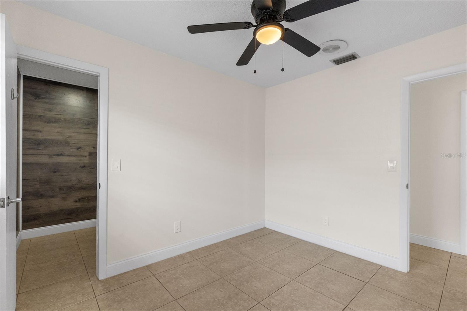 7516 ARMAND CIR, TAMPA, FL, 33634