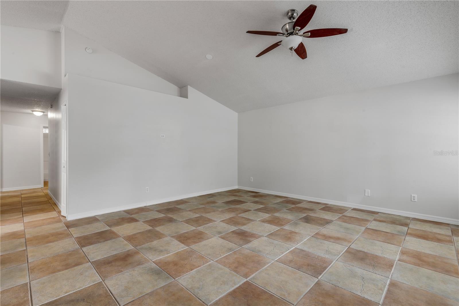 5546 REGAL OAK CIR, ORLANDO, FL, 32810