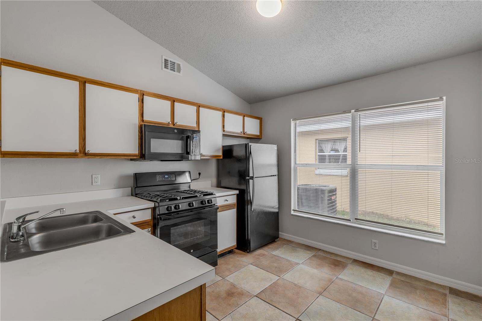 5546 REGAL OAK CIR, ORLANDO, FL, 32810