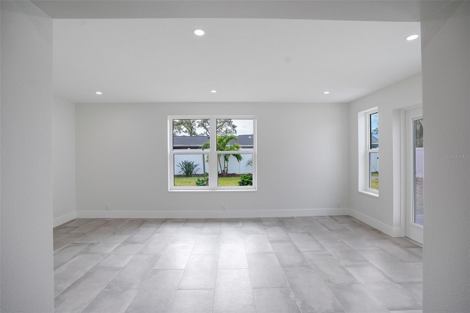 5528 BRIARCLIFF DR, SARASOTA, FL, 34232