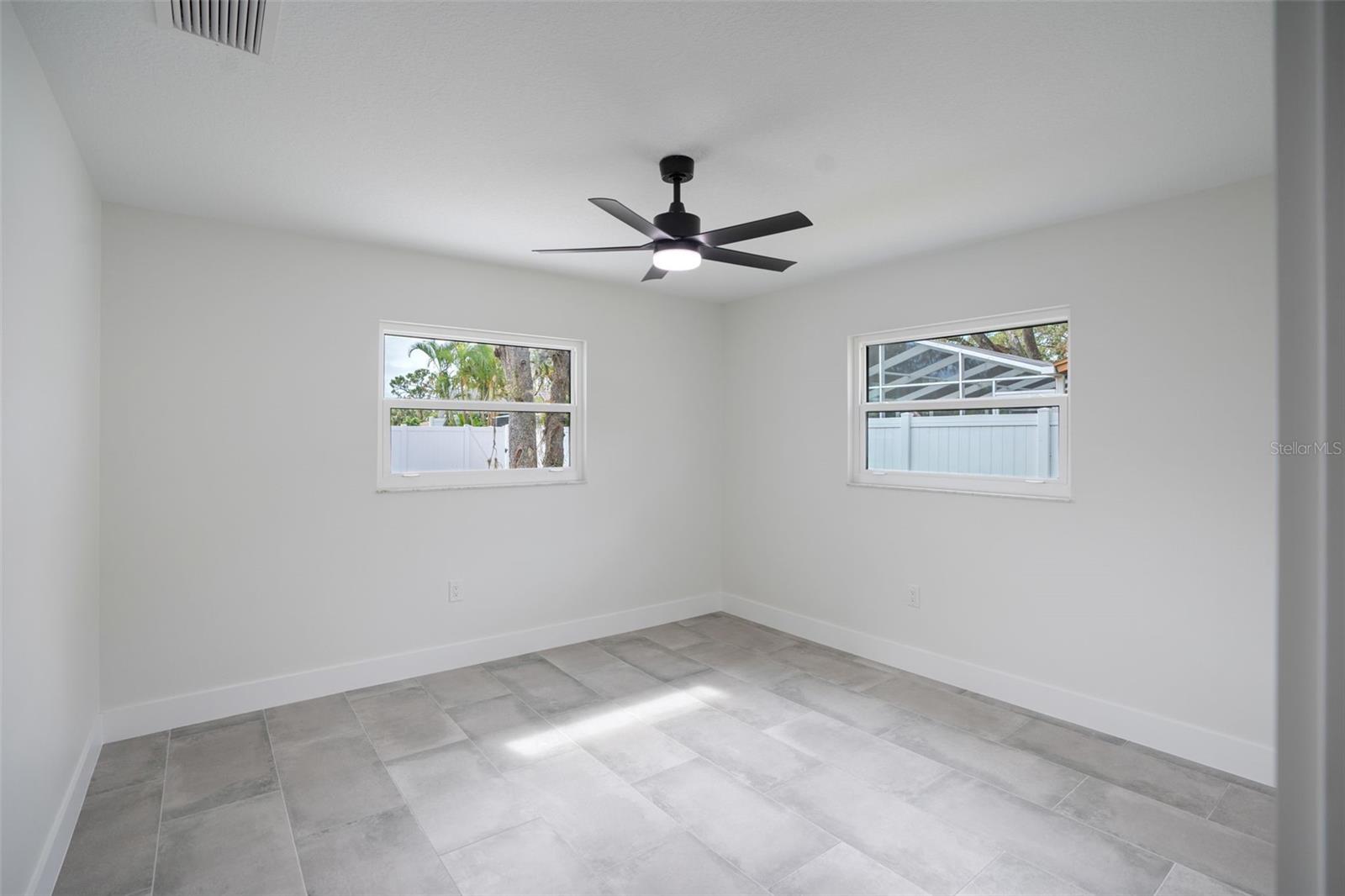5528 BRIARCLIFF DR, SARASOTA, FL, 34232