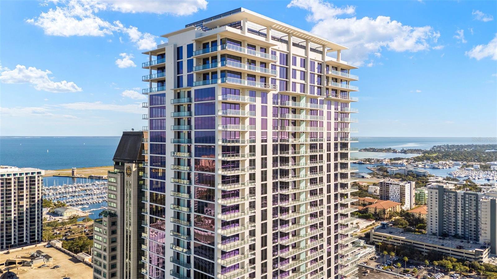 275 1ST AVE S #4002, ST PETERSBURG, FL, 33701