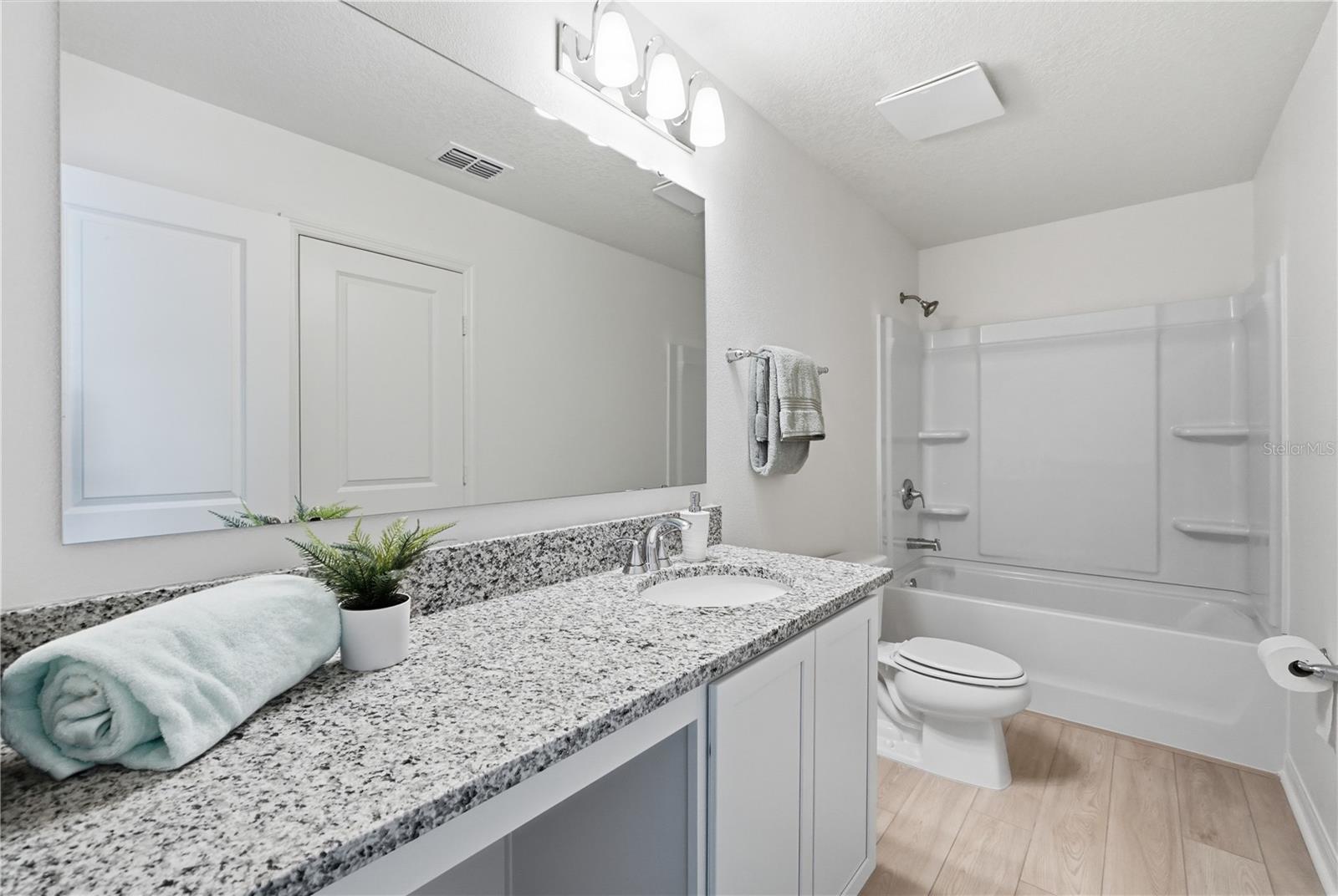 9572 WESTSIDE HILLS DR, DAVENPORT, FL, 33896