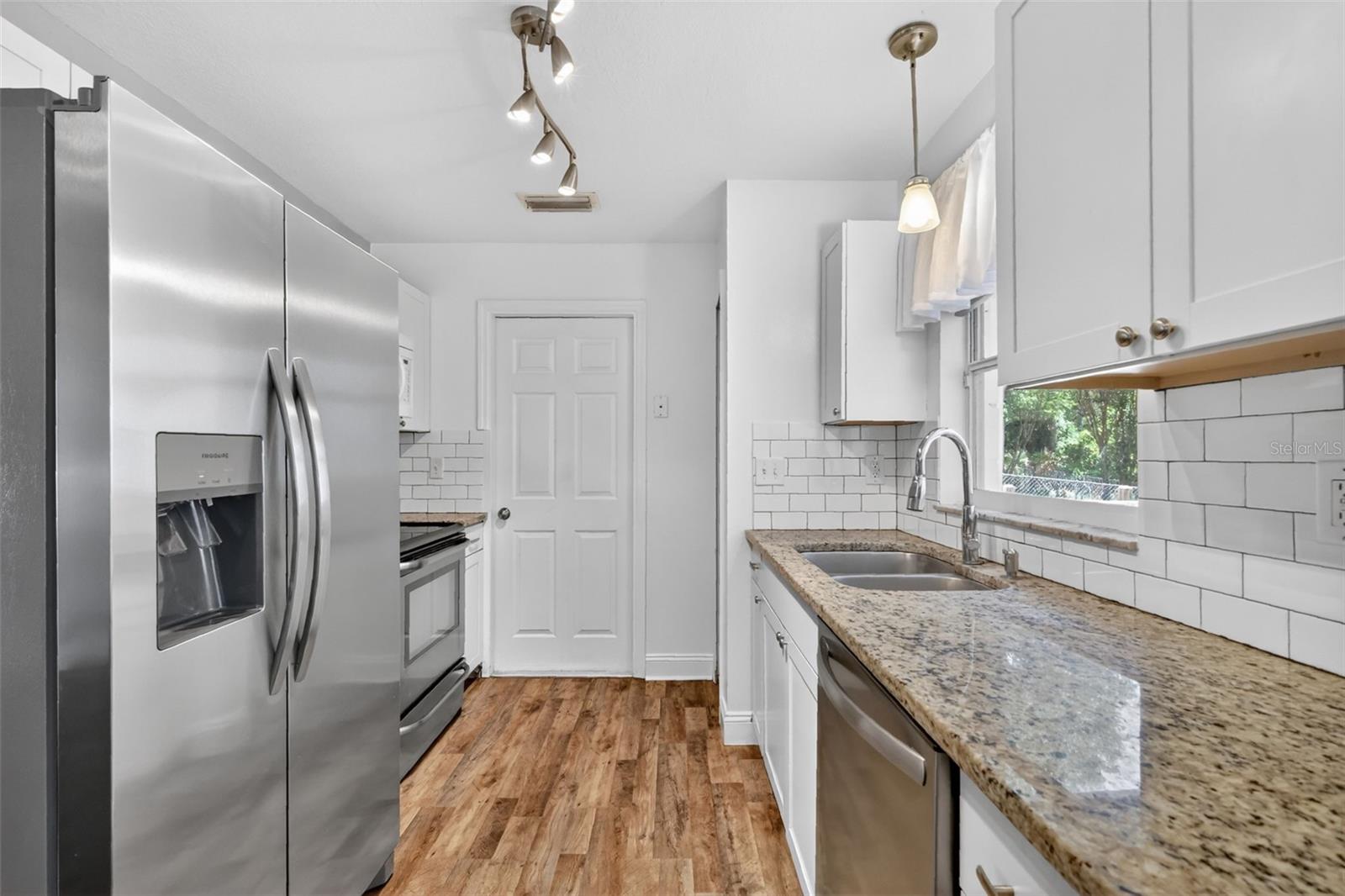 36 BAY RIDGE LOOP, MASCOTTE, FL, 34753