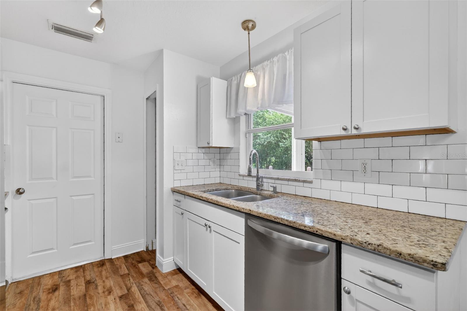 36 BAY RIDGE LOOP, MASCOTTE, FL, 34753