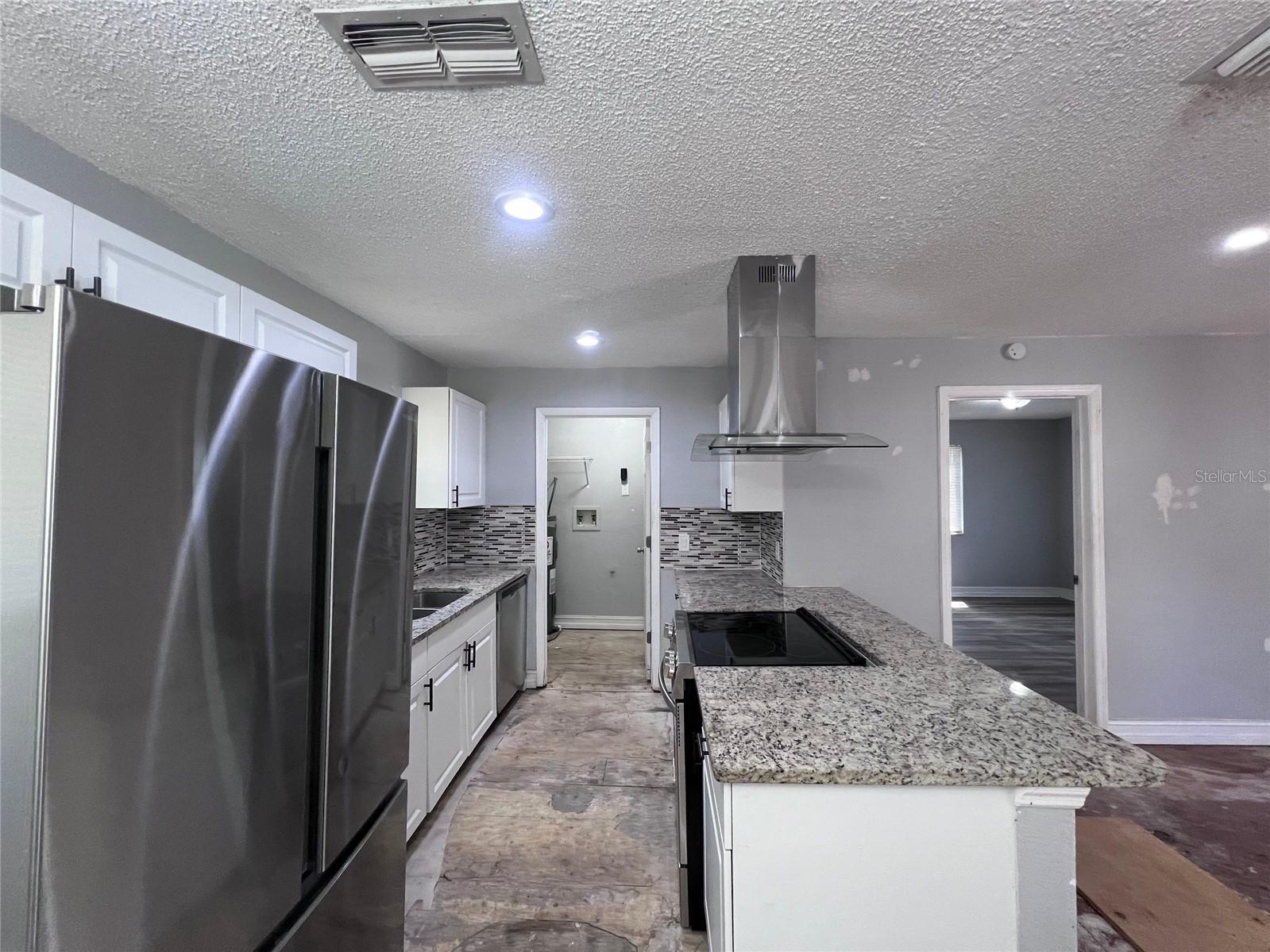 1103 WILLOW AVE, SANFORD, FL, 32771