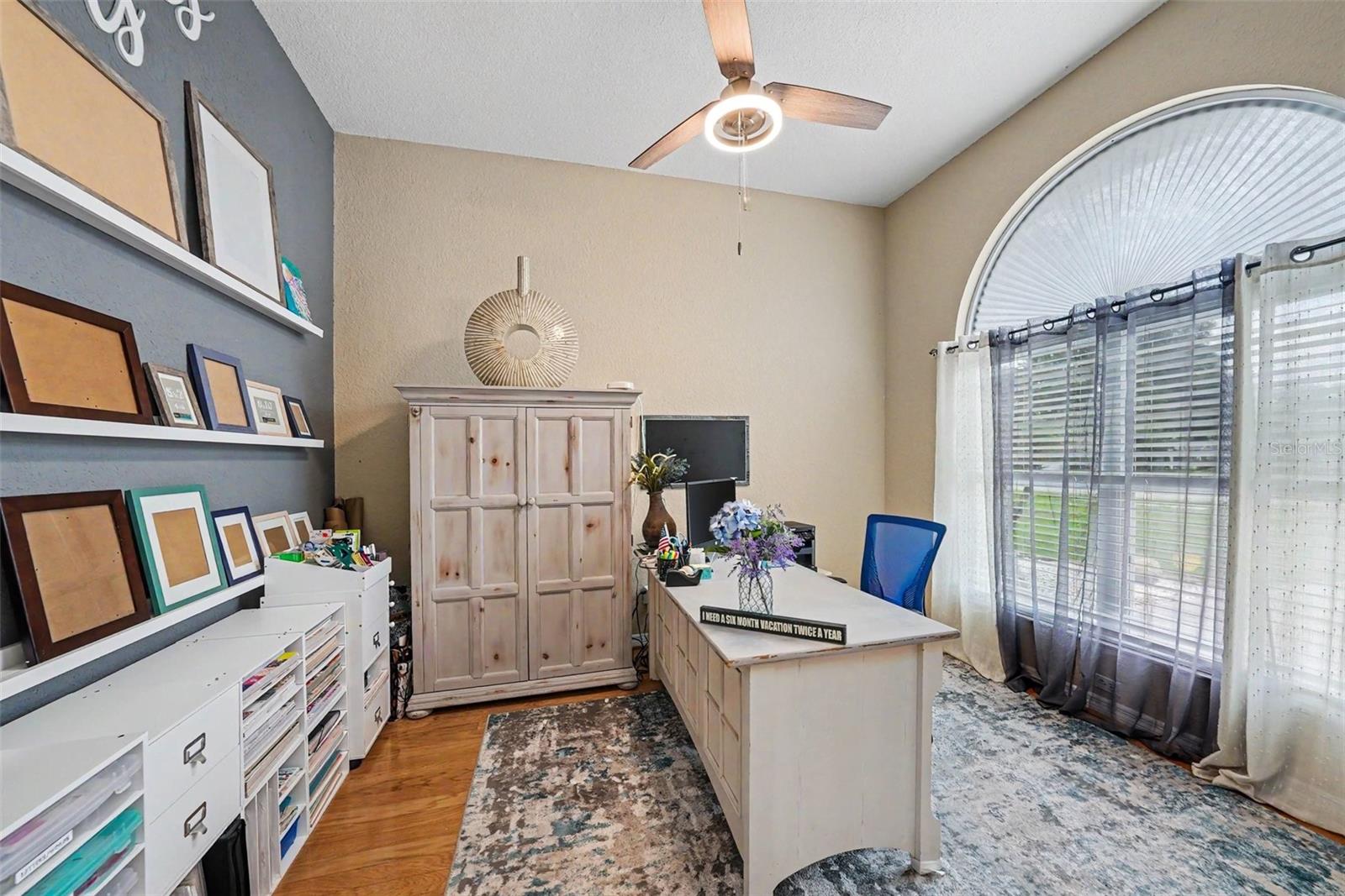2305 VALRICO FOREST DR, VALRICO, FL, 33594