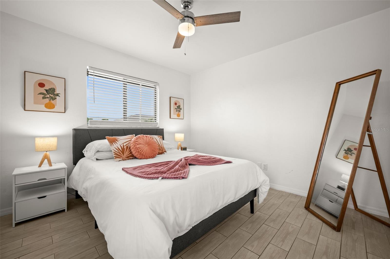 2102 SE 8TH ST, CAPE CORAL, FL, 33990
