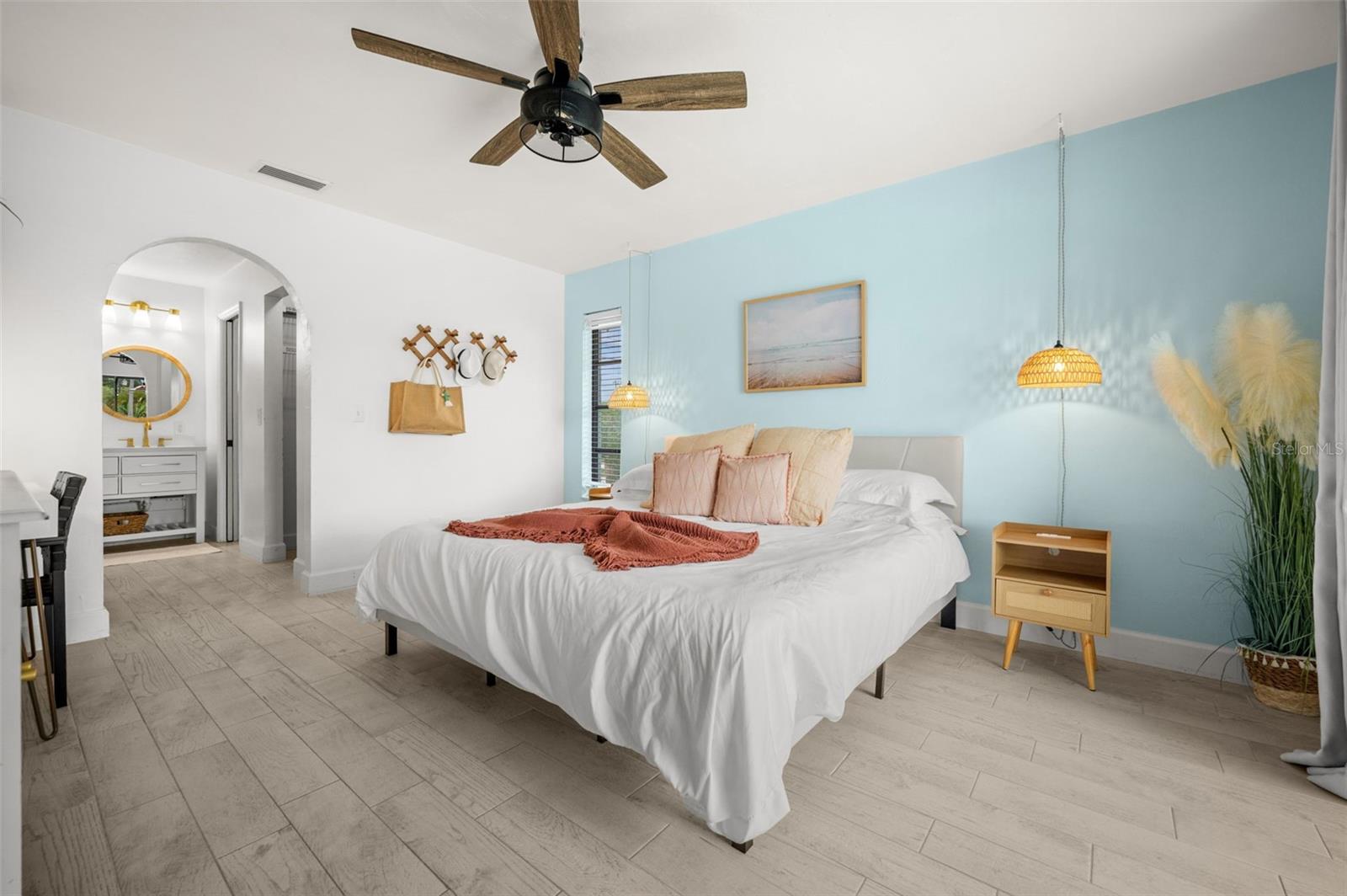 2102 SE 8TH ST, CAPE CORAL, FL, 33990