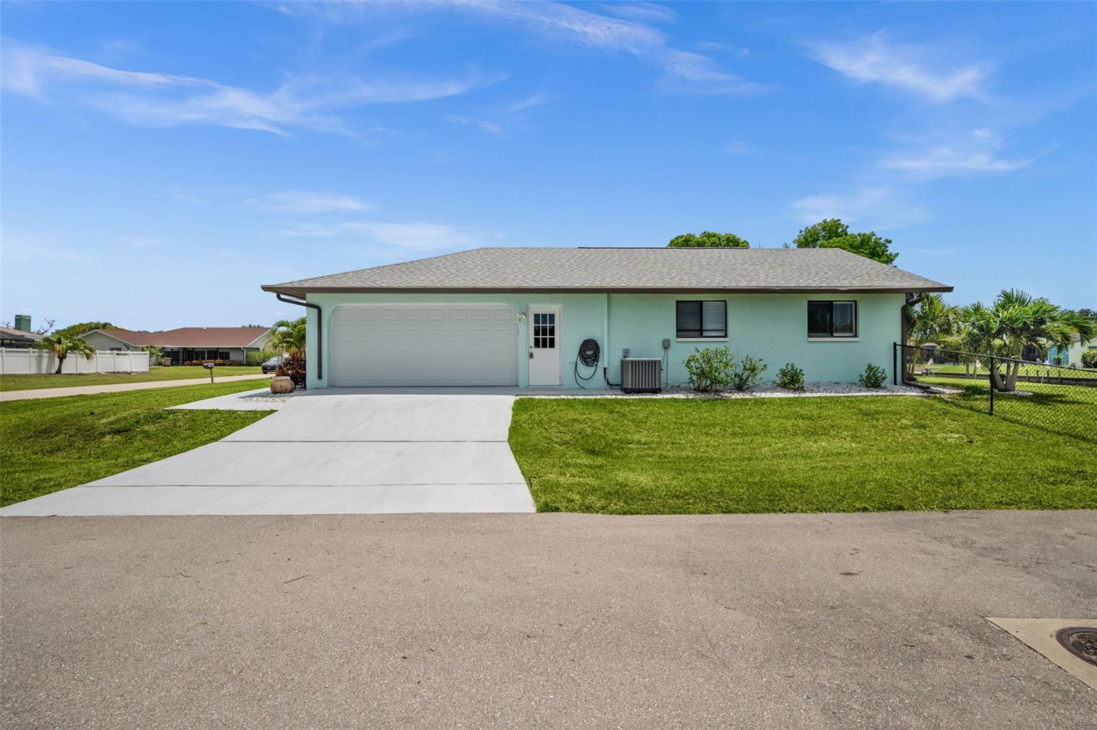 2102 SE 8TH ST, CAPE CORAL, FL, 33990