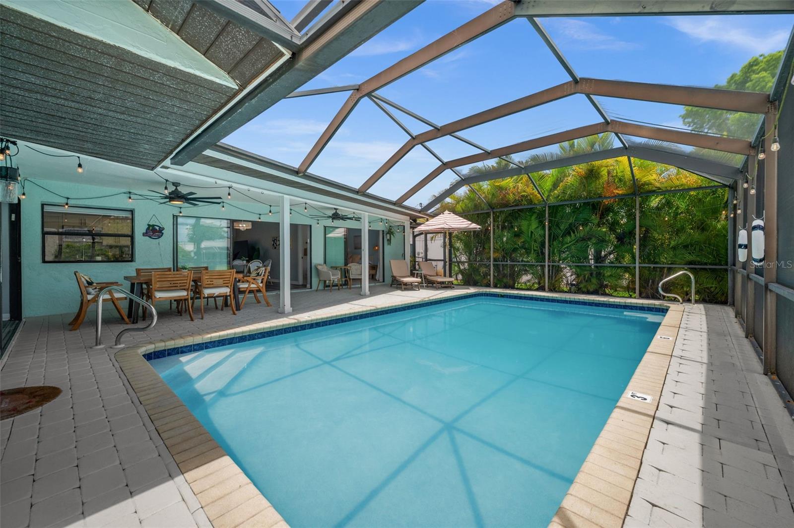 2102 SE 8TH ST, CAPE CORAL, FL, 33990
