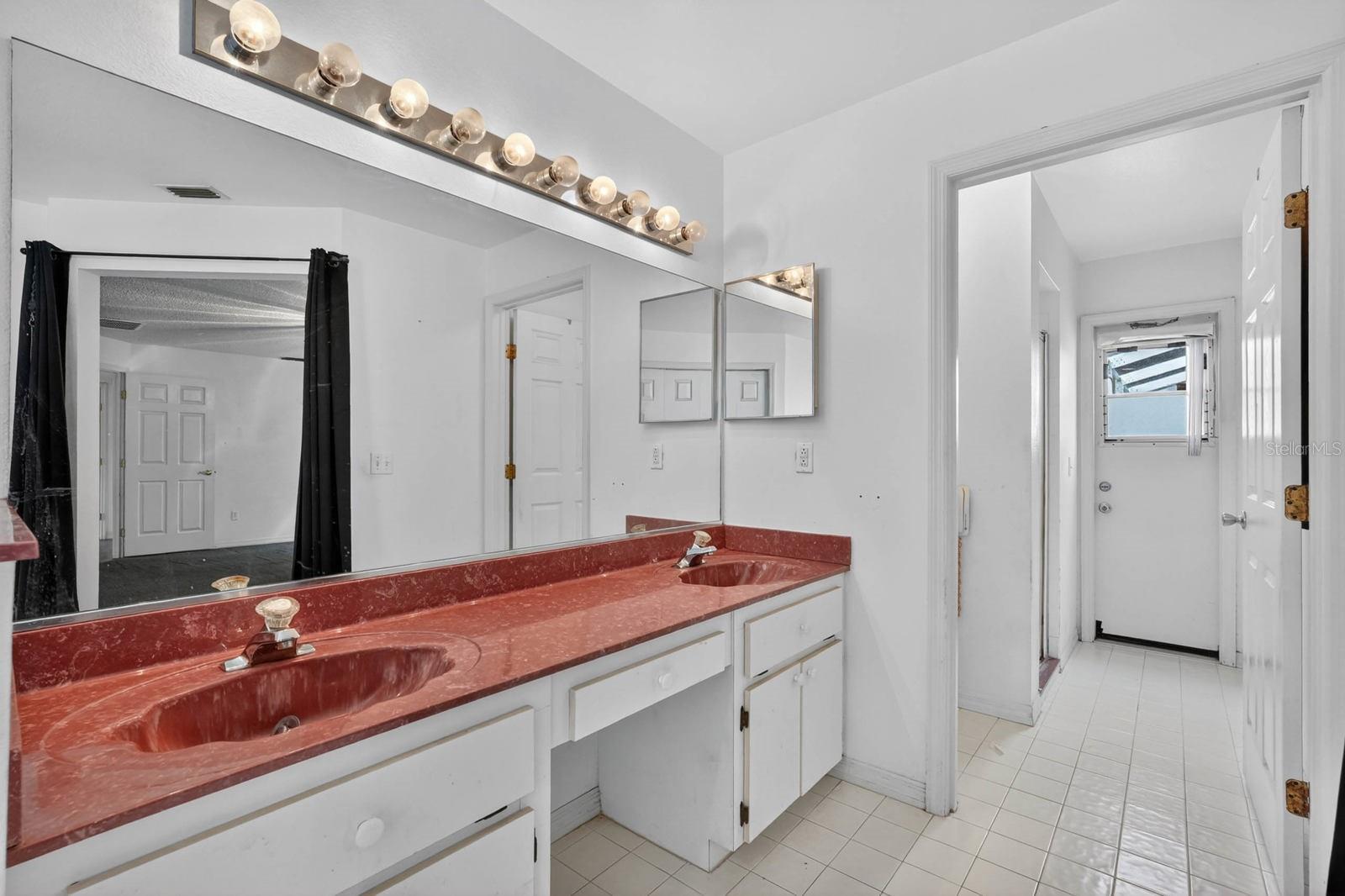 1348 N WEMBLEY CIRCLE, PORT ORANGE, FL, 32128