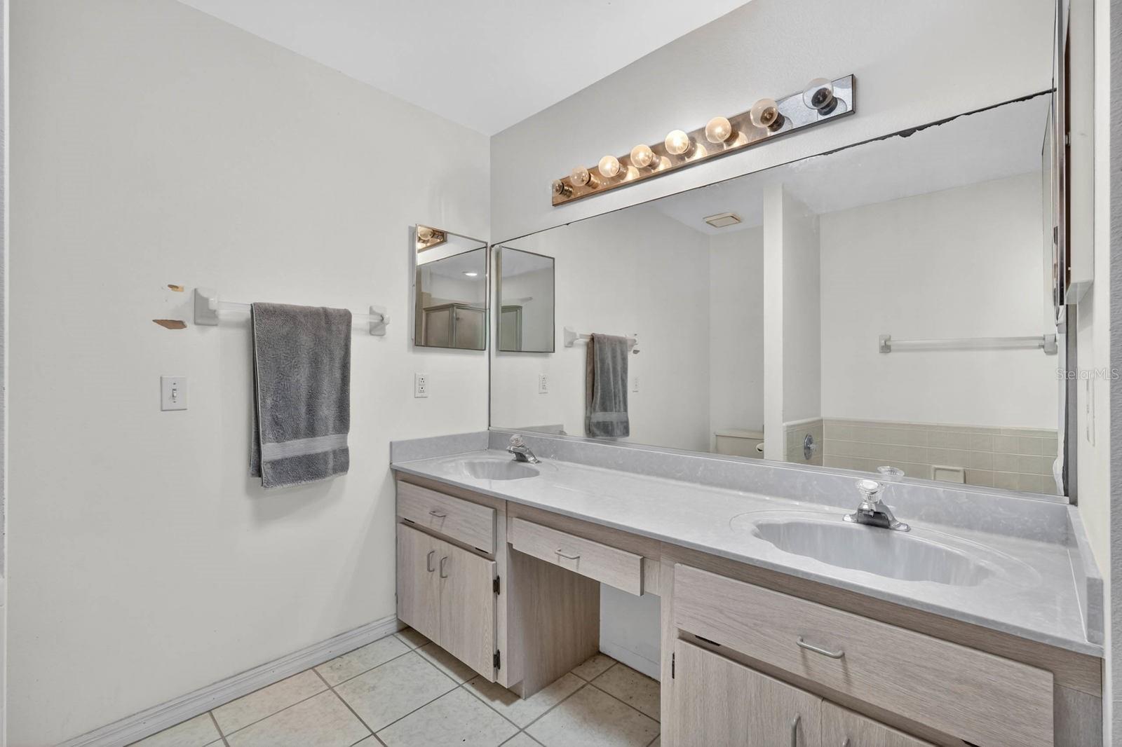 1348 N WEMBLEY CIRCLE, PORT ORANGE, FL, 32128