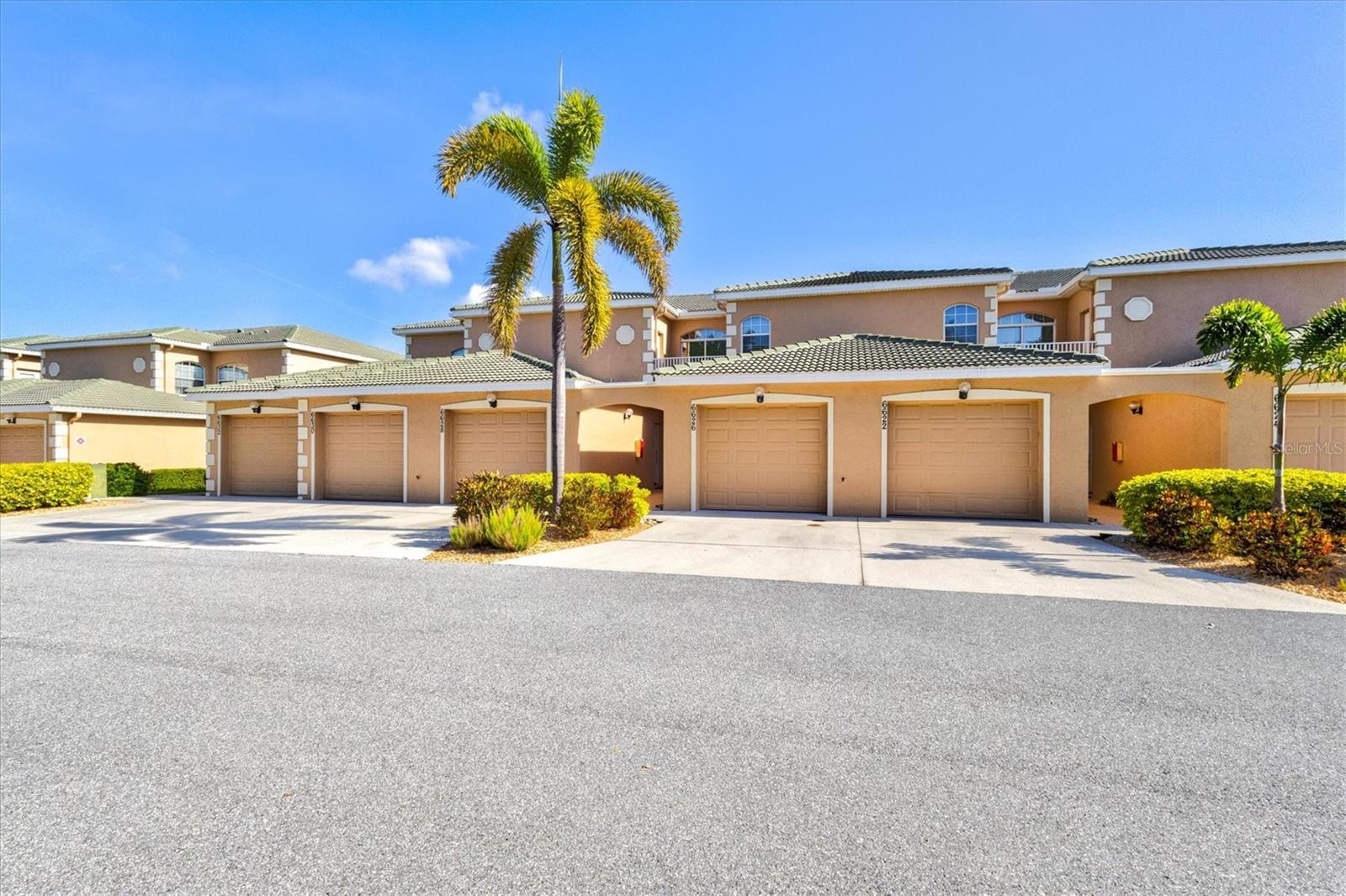 6626 7TH AVENUE CIR W, BRADENTON, FL, 34209