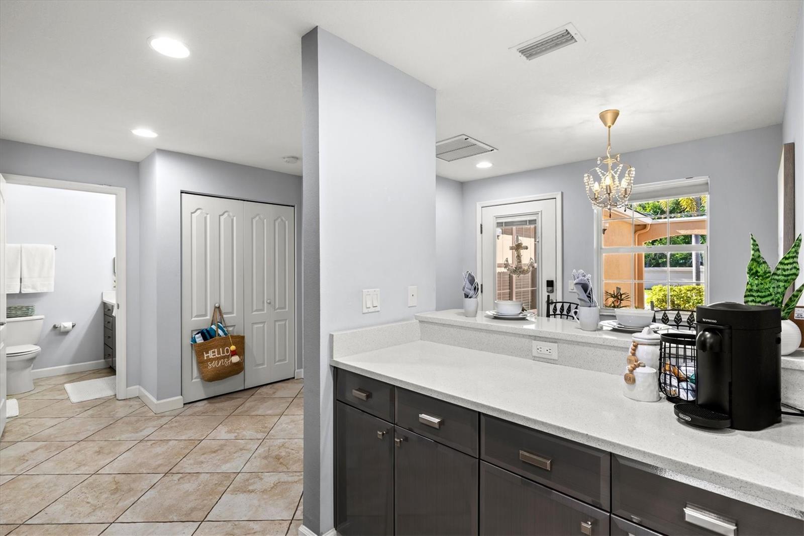 6626 7TH AVENUE CIR W, BRADENTON, FL, 34209