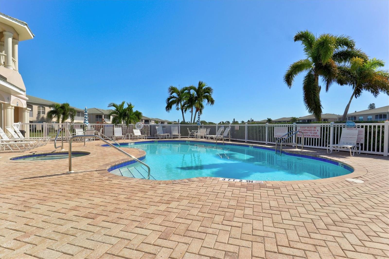 6626 7TH AVENUE CIR W, BRADENTON, FL, 34209