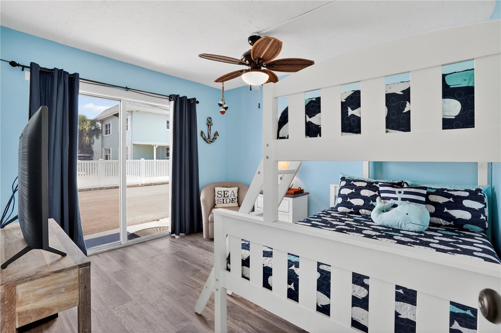 117 7TH ST N #2, BRADENTON BEACH, FL, 34217