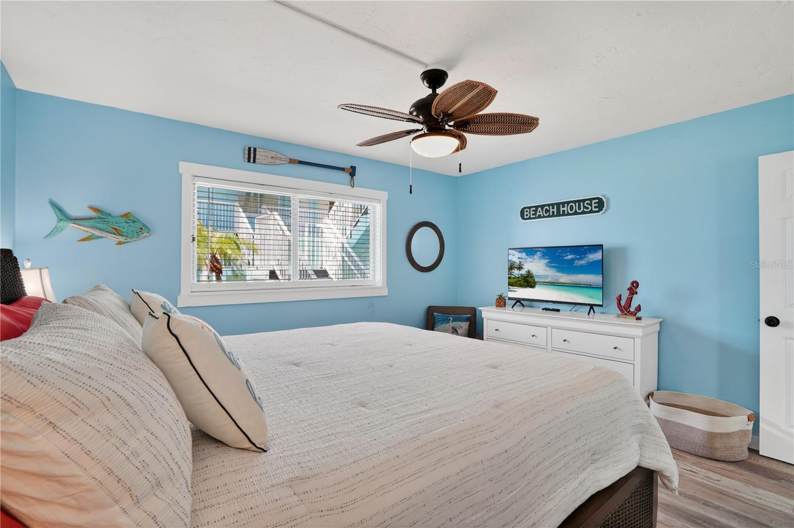 117 7TH ST N #2, BRADENTON BEACH, FL, 34217