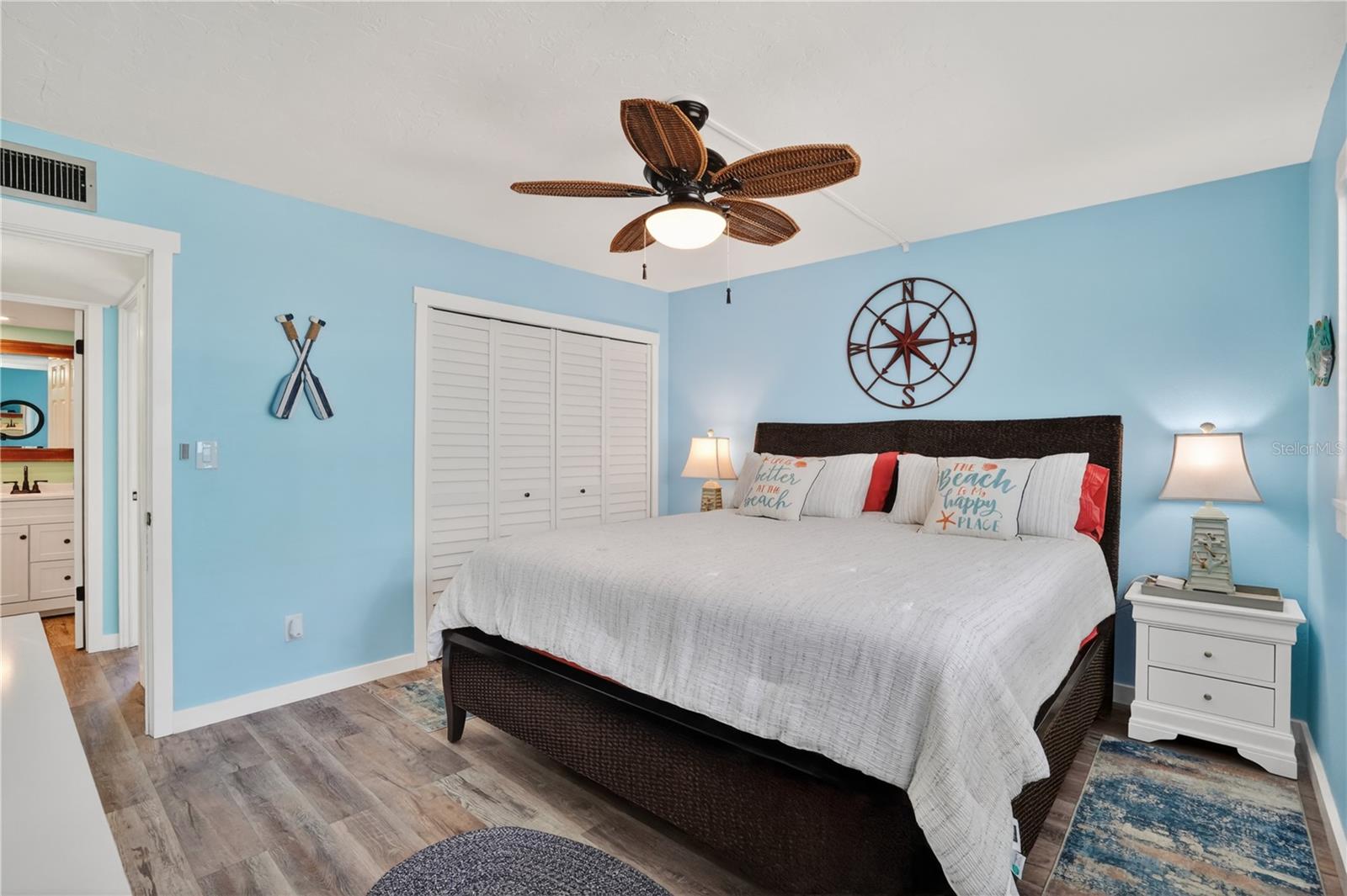 117 7TH ST N #2, BRADENTON BEACH, FL, 34217