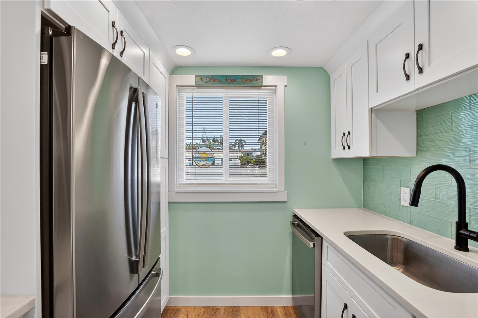117 7TH ST N #2, BRADENTON BEACH, FL, 34217
