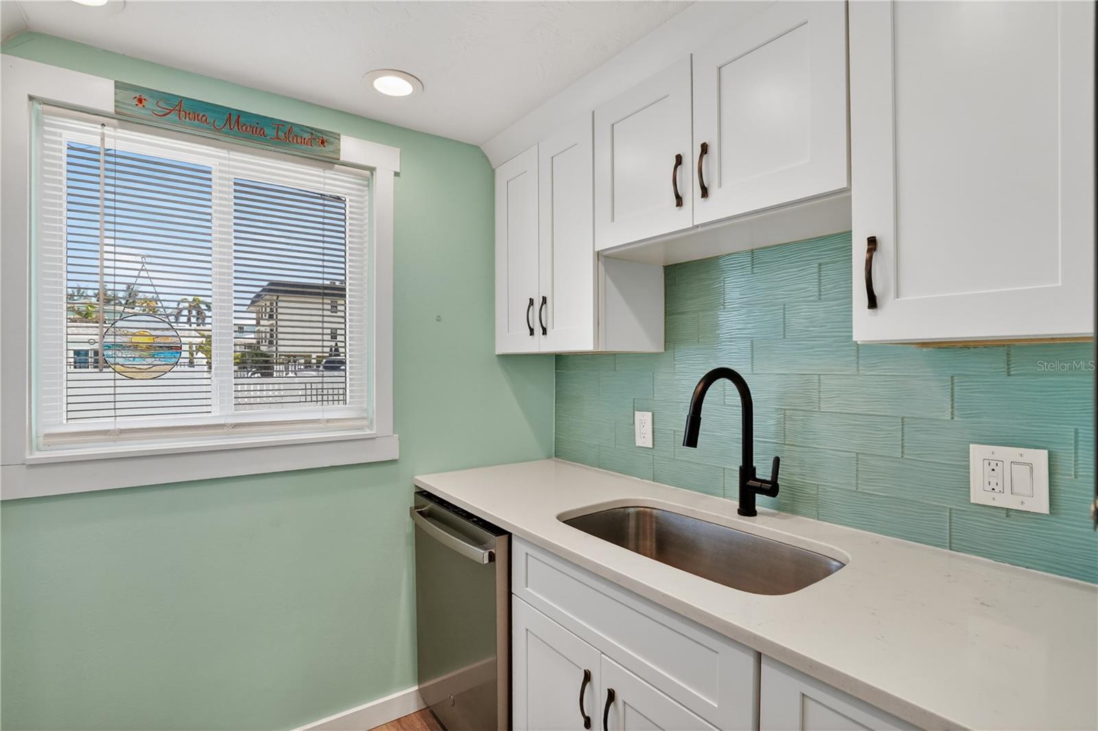 117 7TH ST N #2, BRADENTON BEACH, FL, 34217