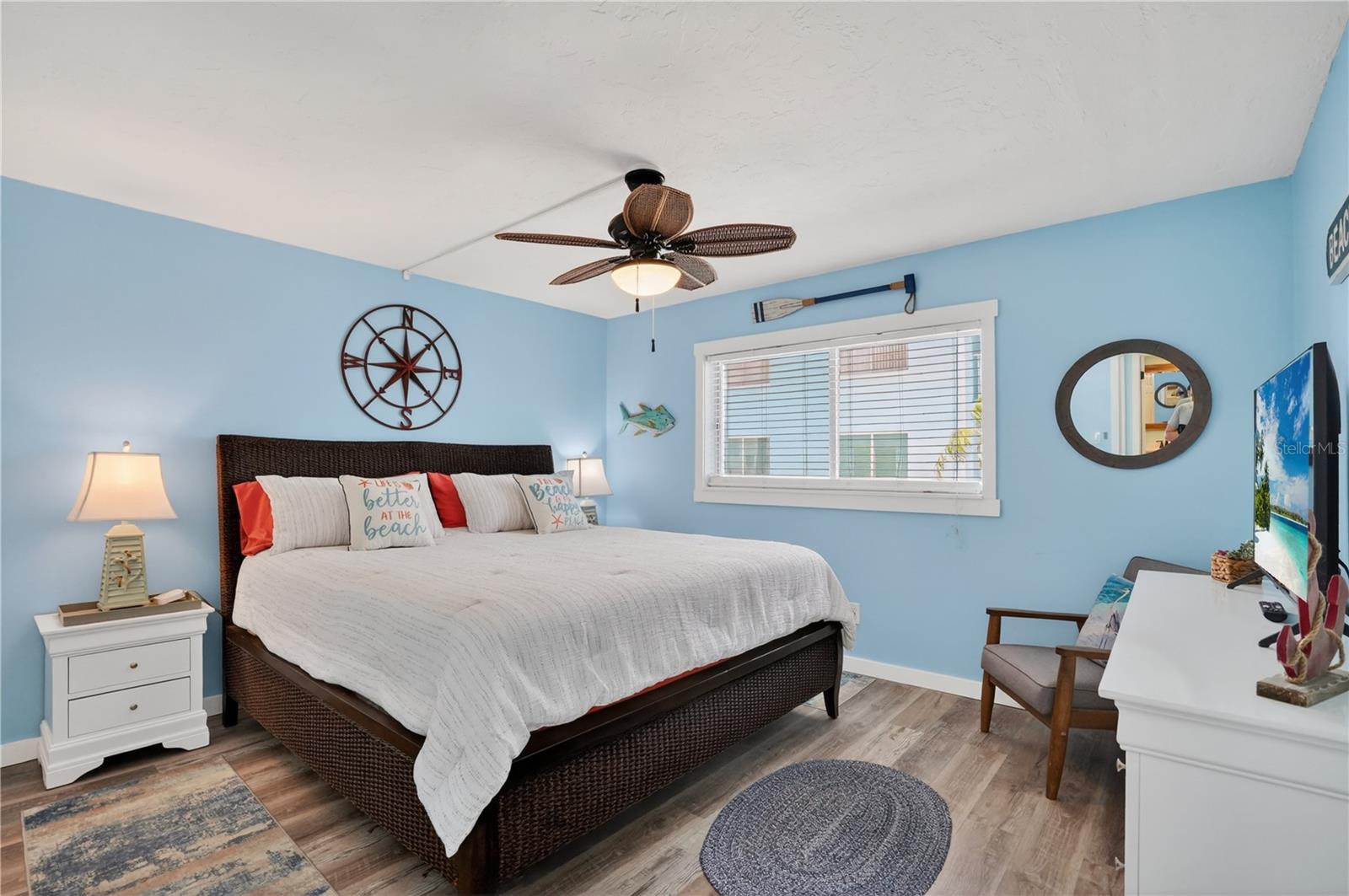 117 7TH ST N #2, BRADENTON BEACH, FL, 34217