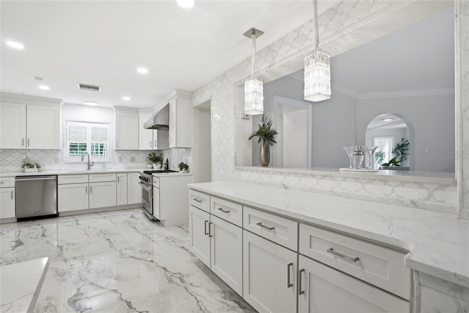 190 BOSPHOROUS AVE, TAMPA, FL, 33606