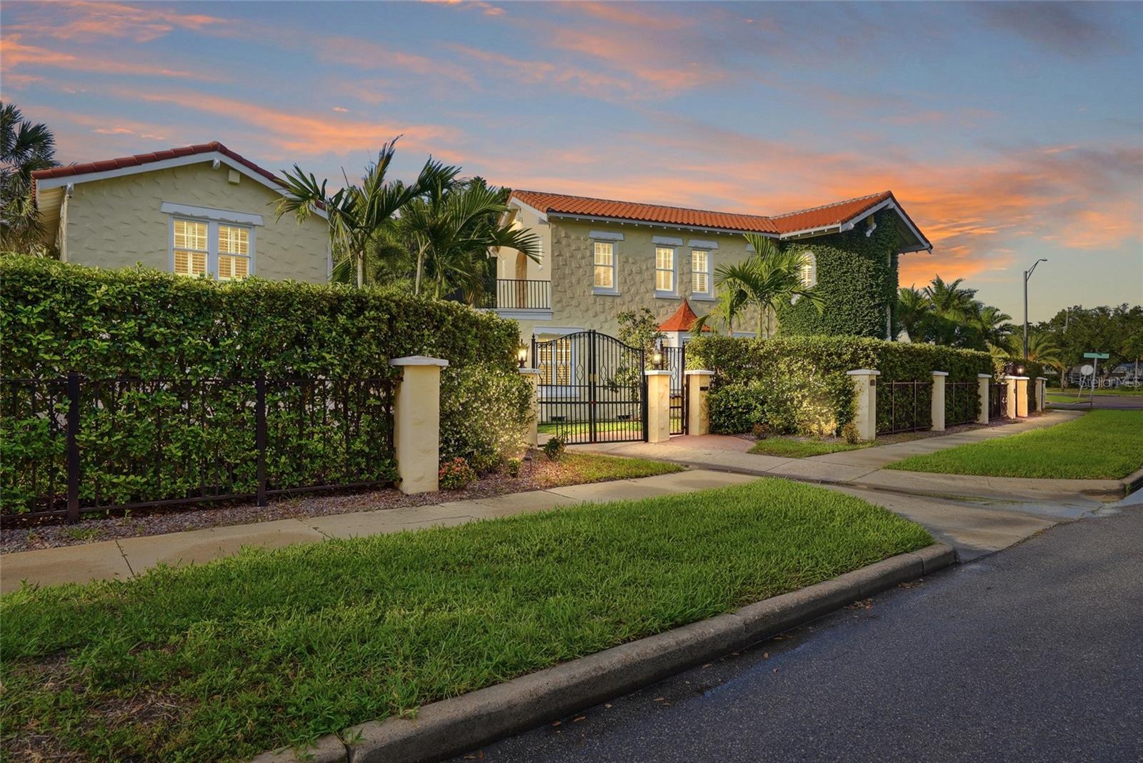 190 BOSPHOROUS AVE, TAMPA, FL, 33606