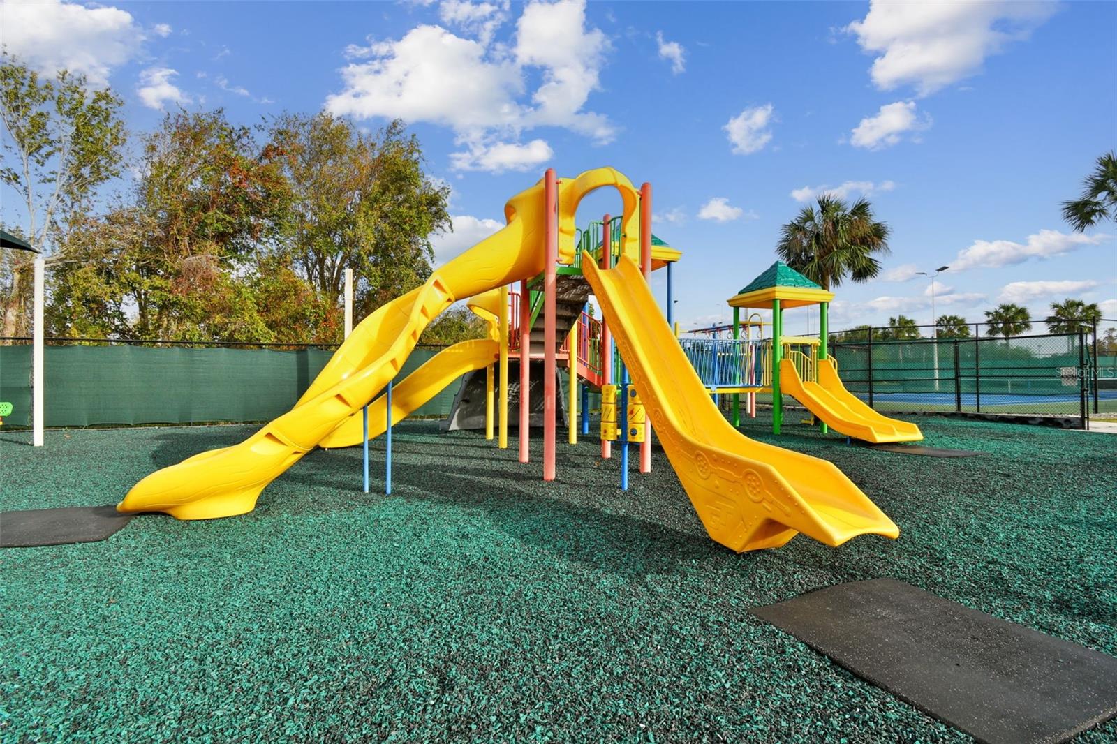 1330 STANDRIDGE DR, WESLEY CHAPEL, FL, 33543