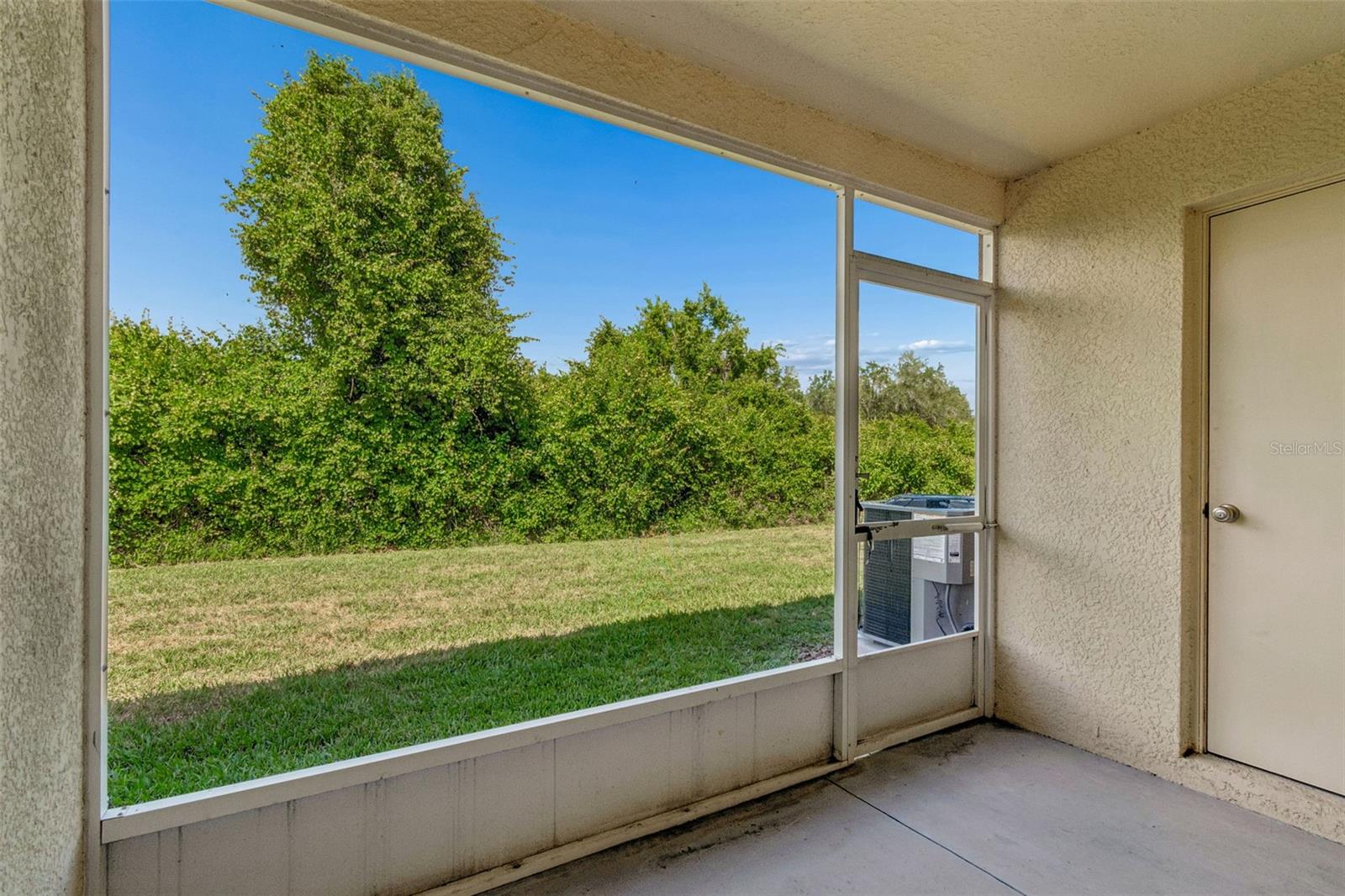 1330 STANDRIDGE DR, WESLEY CHAPEL, FL, 33543